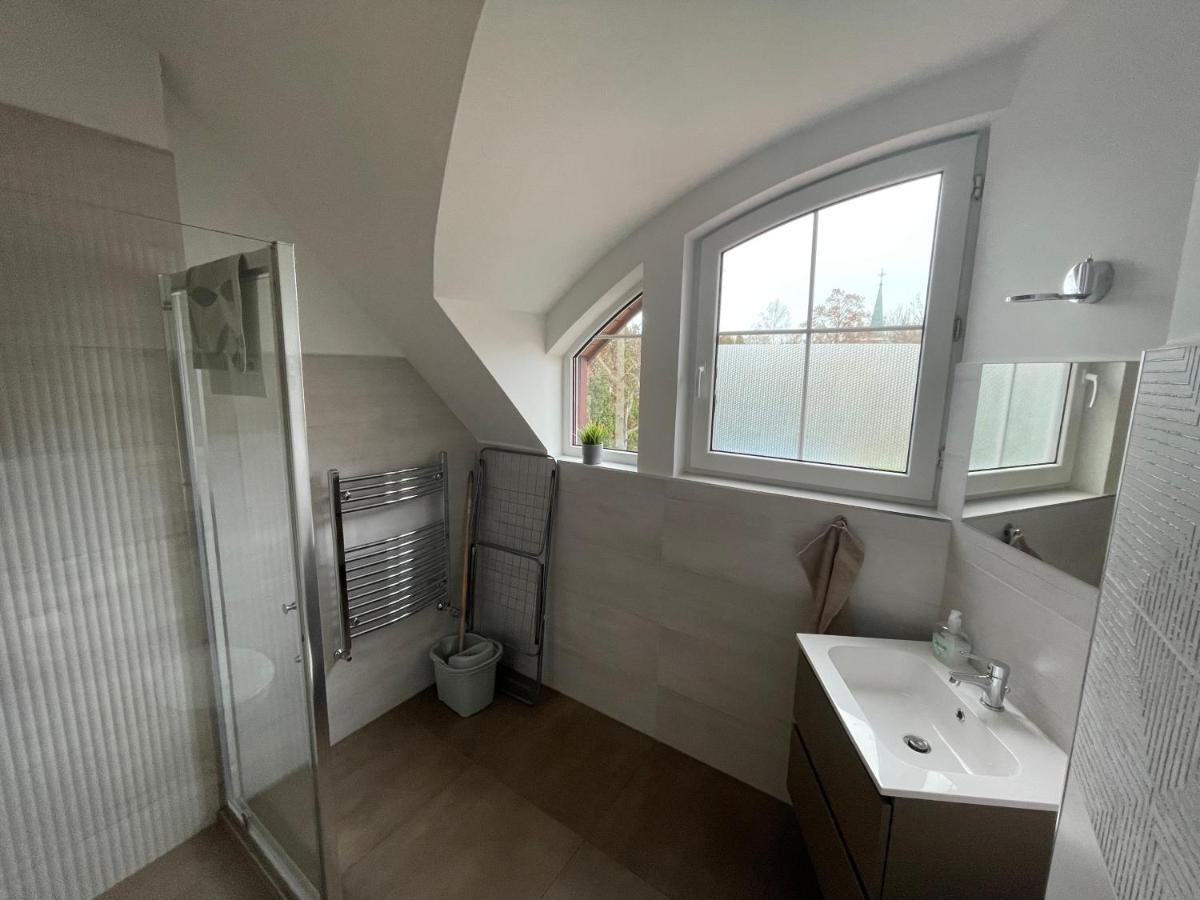 Kuenszler Apartmanhaz Zamárdi Buitenkant foto