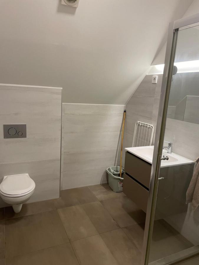 Kuenszler Apartmanhaz Zamárdi Buitenkant foto