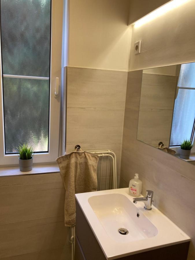 Kuenszler Apartmanhaz Zamárdi Buitenkant foto
